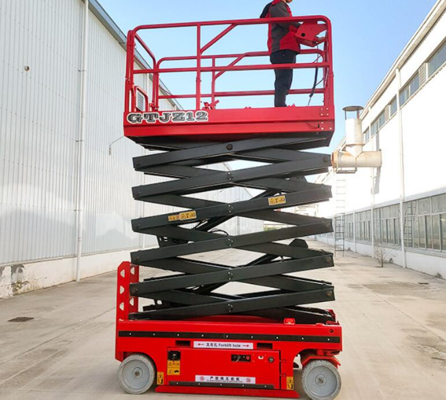 港闸自行走移动式升降机