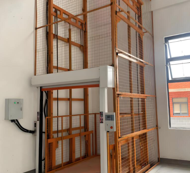 港闸升降货梯是特种设备码